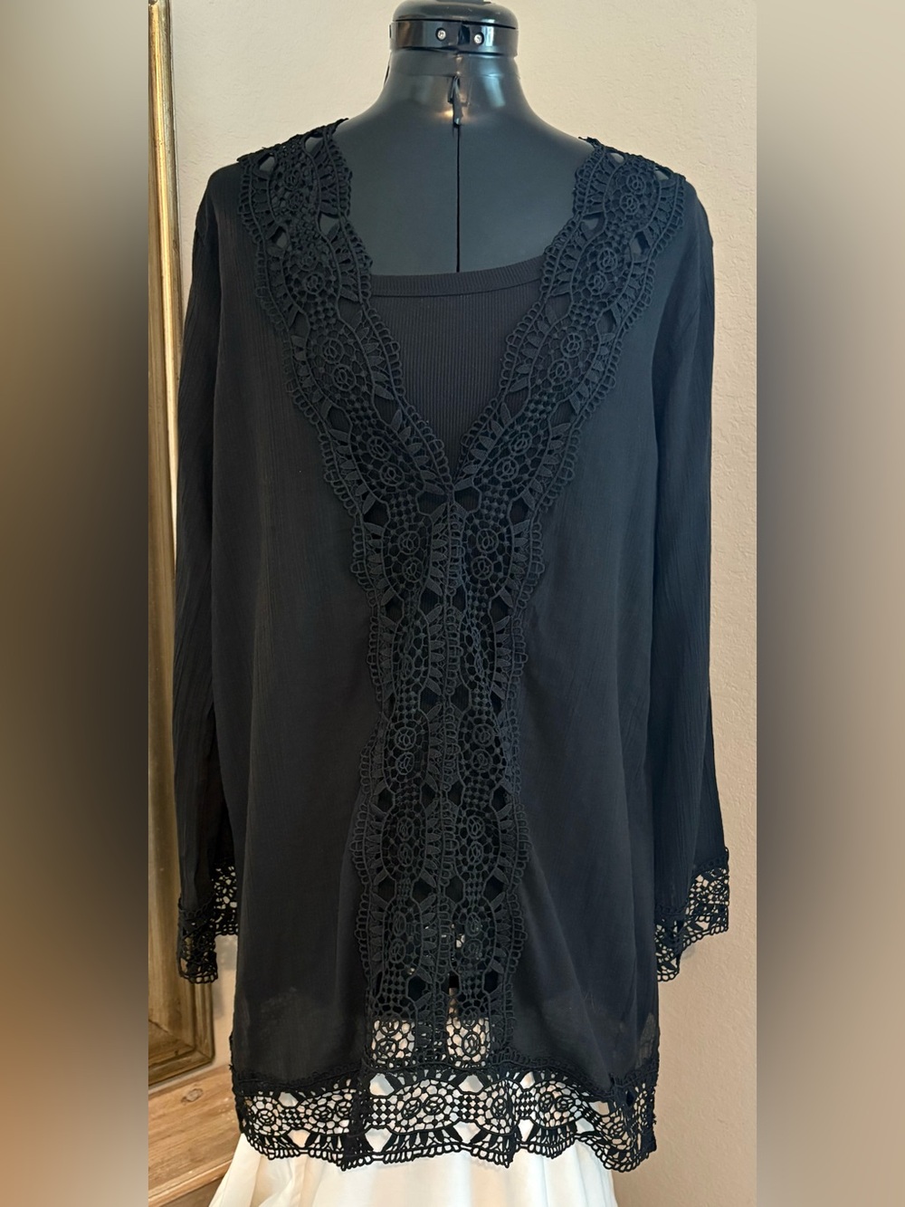 TiniBikini Women’s Black Lace Coverup Size L/XL 100% cotton